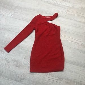 A one sleeve red soft mini dress